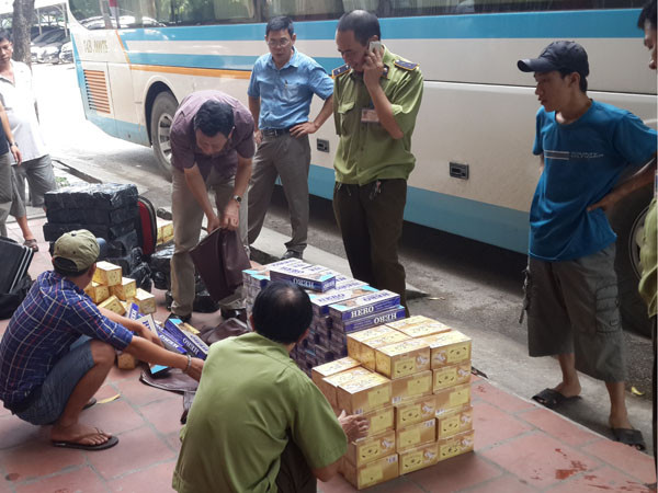 Phát hiện, thu giữ hơn 3.400 bao thuốc lá ngoại nhập lậu ảnh 3