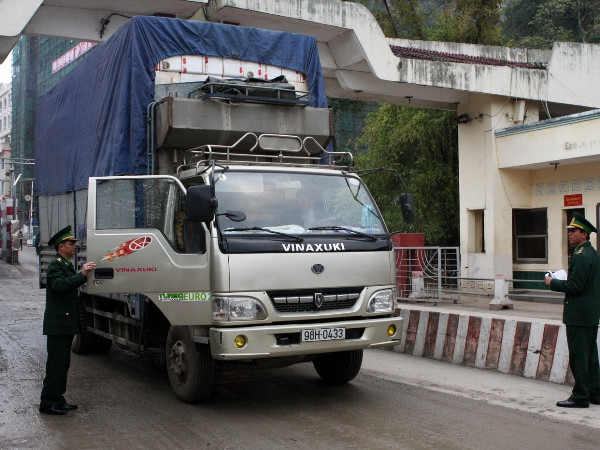 Việt Nam nhập siêu hơn 5 tỷ USD từ Trung Quốc trong 2 tháng đầu năm ảnh 1