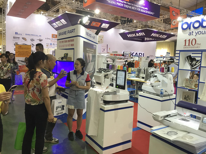 Điện thoại và linh kiện dẫn đầu nhóm xuất khẩu tỷ USD trong 2 tháng ảnh 1