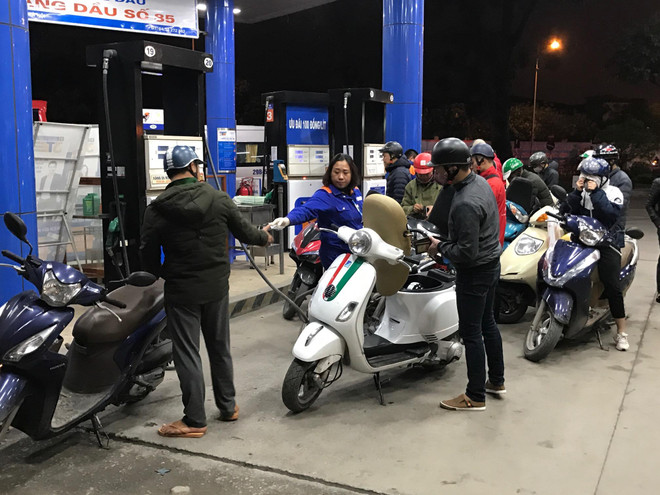 Liên tục chi sử dụng, quỹ bình ổn của Petrolimex còn 655 tỷ đồng ảnh 1