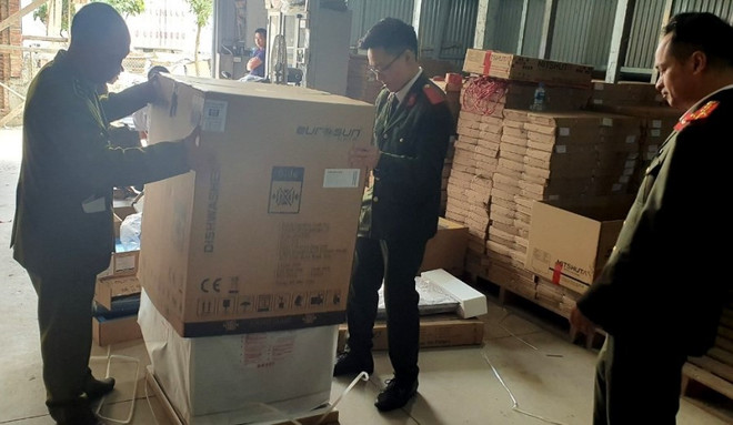 Tạm giữ 654 sản phẩm nhãn hiệu EUROSUN có dấu hiệu giả xuất xứ ảnh 1