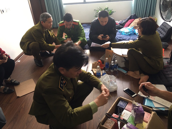 Hà Nội tạm giữ hơn 10.000 sản phẩm thuốc lá điện tử nghi nhập lậu ảnh 1