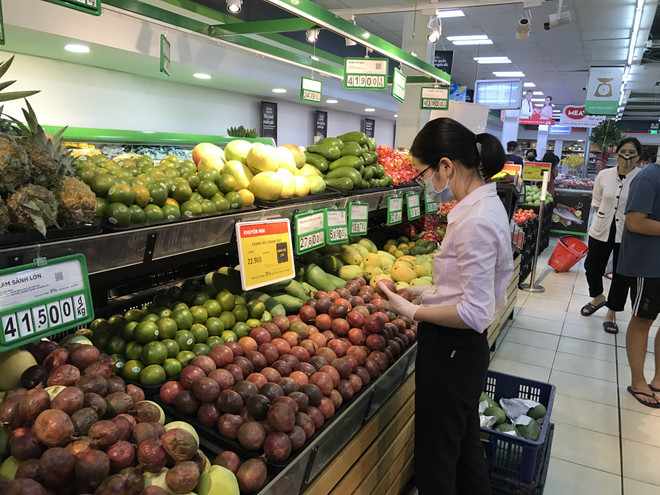 Dịch COVID-19: Doanh nghiệp đẩy mạnh bán hàng đa kênh phục vụ mua sắm ảnh 1