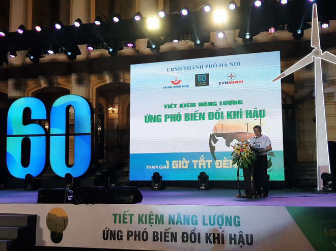 Hà Nội chính thức tắt đèn hưởng ứng Chiến dịch Giờ Trái đất 2023 ảnh 2