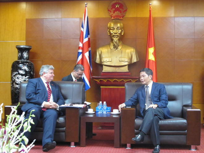 Huân tước Price: Anh sẽ tiếp tục ủng hộ FTA giữa EU với Việt Nam ảnh 1