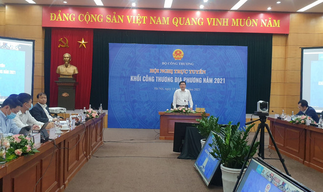 Tập trung tháo gỡ khó khăn, chống đứt gãy chuỗi cung ứng về lao động ảnh 1