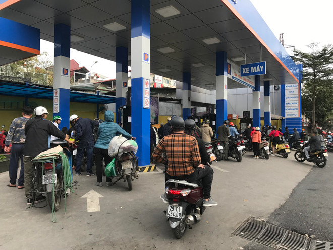 Quỹ bình ổn xăng dầu tại Petrolimex tiếp tục tăng thêm 267 tỷ đồng ảnh 1