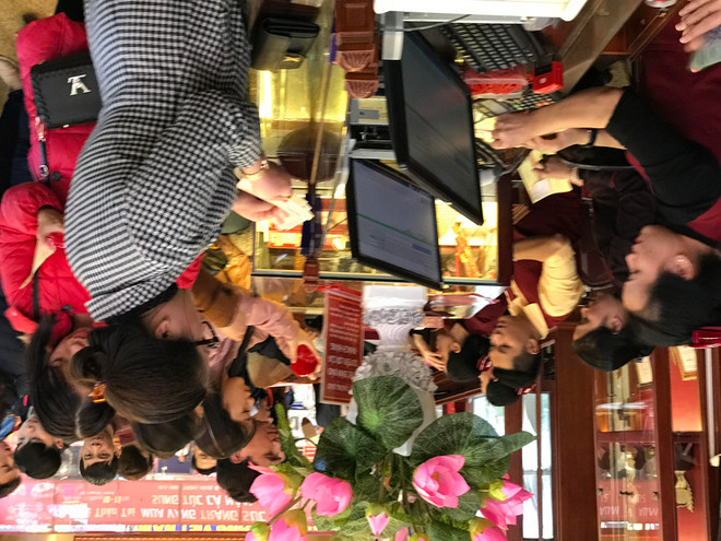 Giá vàng SJC đồng loạt đi xuống phiên mở cửa ngày đầu tuần ảnh 1