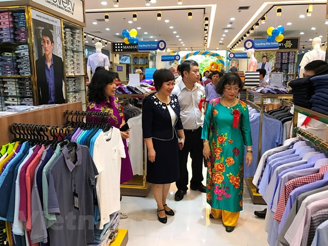 Đơn hàng dệt may, da giày sụt giảm mạnh do ảnh hưởng của COVID-19 ảnh 2