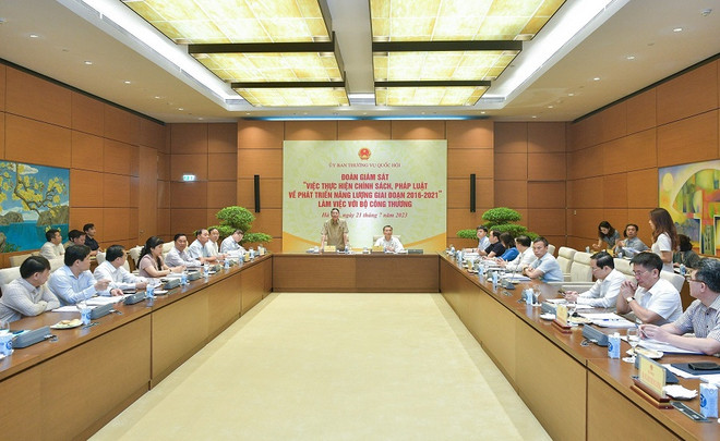 Cung cấp điện cơ bản đáp ứng đủ yêu cầu phát triển kinh tế, xã hội ảnh 1