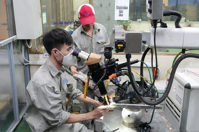 Đơn hàng giảm kéo chỉ số sản xuất toàn ngành công nghiệp đi xuống ảnh 1