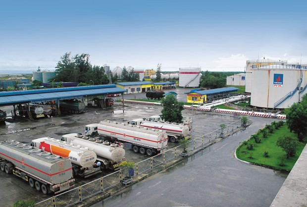 Tổng kho xăng dầu Đình Vũ, Hải Phòng. (Ảnh: PV/Vietnam+) Giao 10 đơn vị nhập khẩu tăng thêm 2,4 triệu m3 xăng, dầu trong quý 2 ảnh 1