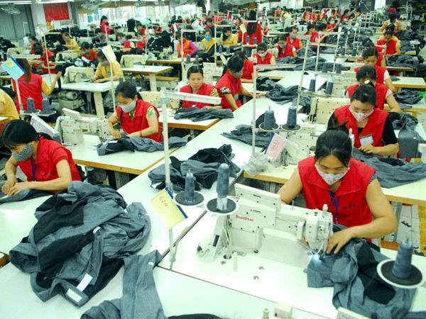 Sau 9 tháng, doanh nghiệp trong nước nhập siêu tới 15,8 tỷ USD ảnh 1