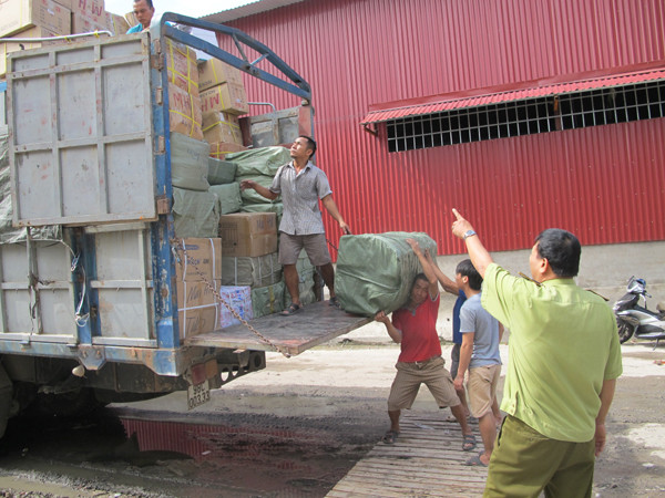 "Lực lượng Quản lý thị trường phải trong sạch mới chống được buôn lậu" ảnh 2
