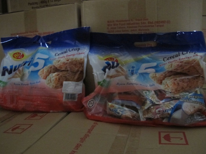 Hà Nội thu hơn 2.000 sản phẩm bánh nhập khẩu hết hạn sử dụng ảnh 4