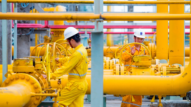 PVN: Sau 10 tháng tổng doanh thu và nộp ngân sách đều vượt kế hoạch ảnh 1