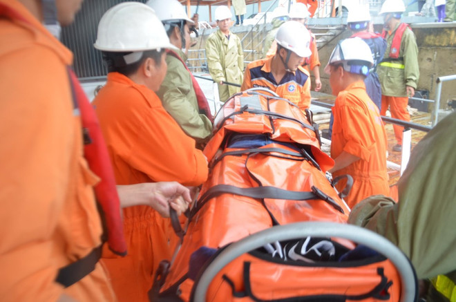 Cứu nạn thành công thuyền viên Trung Quốc bị đột quỵ trên biển ảnh 1