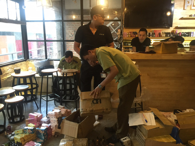 [Video] Thu giữ thuốc lá điện tử ngoại nhập lậu trên địa bàn Hà Nội ảnh 1