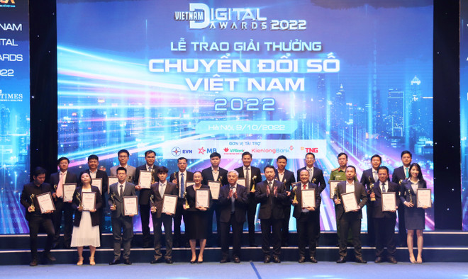 EVN nhận giải thưởng doanh nghiệp chuyển đổi số xuất sắc Việt Nam 2022 ảnh 2