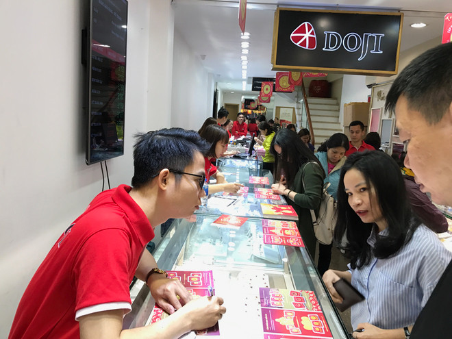 Tăng rất mạnh, thương hiệu SJC vượt 37,2 triệu đồng mỗi lượng ảnh 1