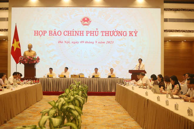 Thứ trưởng Bộ KHĐT nói về giải pháp để thúc đẩy tăng trưởng GDP ảnh 1