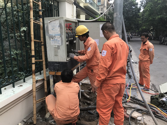 Hà Nội: Hạ ngầm 100% cáp điện lực tại các khu vực phát triển đô thị ảnh 1