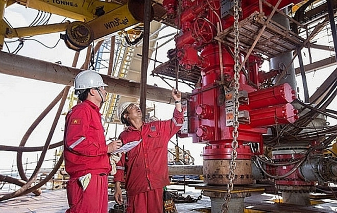 Cần sự điều chỉnh mang tính chiến lược để ngành dầu khí vượt khó ảnh 2