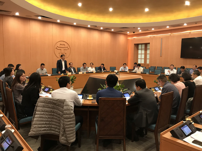 Thứ trưởng Đỗ Thắng Hải phát biểu tại hội nghị về hàng hóa phục vụ Tết Nguyên đán trên địa bàn Hà Nội. (Ảnh: Đức Duy/Vietnam+) Giá thịt lợn biến động: Nguồn cung có bị doanh nghiệp lớn thao túng? ảnh 2