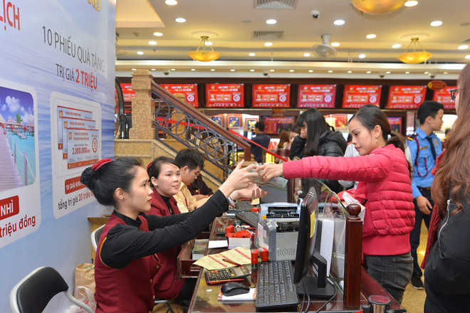 Thay đổi từng phút, giá vàng SJC tăng một mạch lên 49 triệu đồng ảnh 1