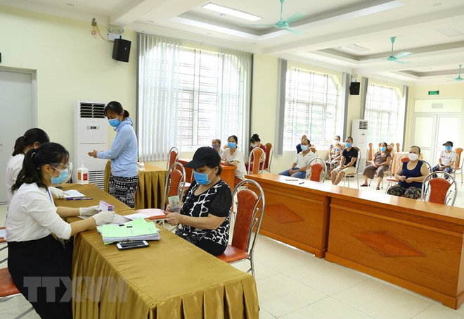 Hà Nội ra chính sách đặc thù hỗ trợ 10 nhóm đối tượng gặp khó do COVID ảnh 1
