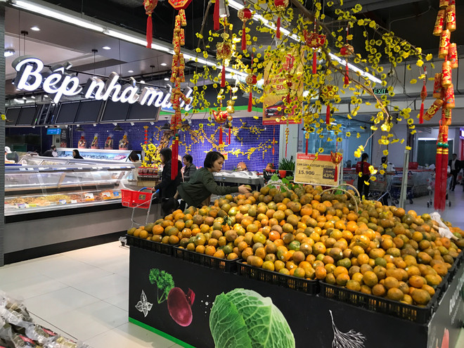 Thị trường tăng nhiệt, doanh nghiệp bận rộn phục vụ hàng Tết ảnh 2