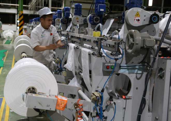 Bộ Công Thương: Kim ngạch xuất khẩu tháng Mười giảm 0,8% ảnh 1