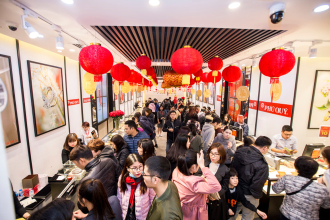 Tăng theo thế giới, vàng SJC lên sát mốc 37 triệu đồng mỗi lượng ảnh 1