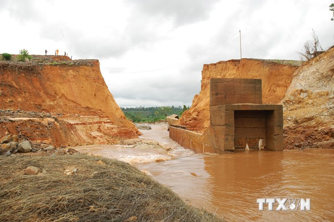 Bộ Công Thương nhận trách nhiệm về các sự cố công trình thủy điện ảnh 1
