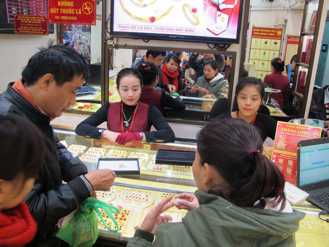 Vàng SJC tăng, giảm không đồng nhất trong ngày mở cửa đầu tuần ảnh 1