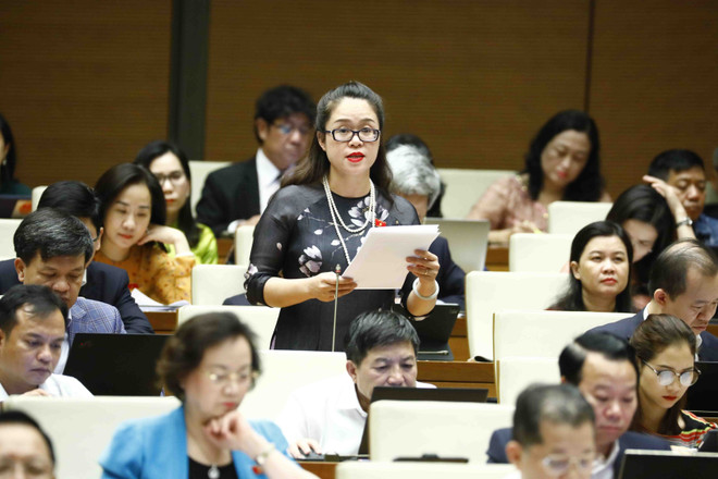 Bộ Giáo dục lý giải tình trạng thiếu giáo viên, hiện tượng 'nhảy việc' ảnh 2