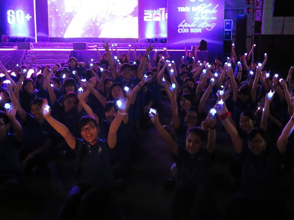 Việt Nam tắt đèn, hưởng ứng chiến dịch Giờ Trái đất ảnh 1