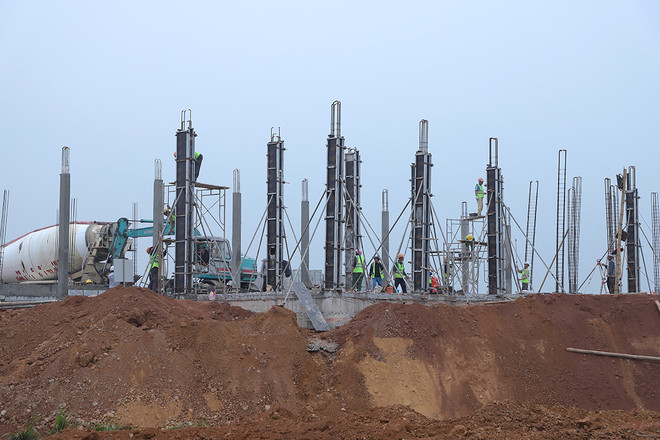 Thi công trạm biến áp 500kV Thanh Hóa. (Ảnh: PV/Vietnam+) 080323kiemtramach3anh4.jpg