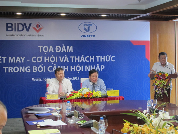 Sau hội nhập, nhiều doanh nghiệp dệt may như "húc đầu vào đá" ảnh 2