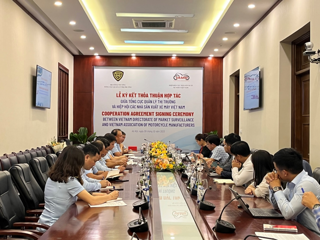 Hợp tác chống hàng giả mặt hàng xe máy và phụ tùng xe gắn máy ảnh 2
