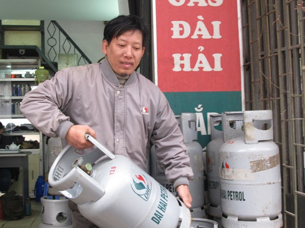 Dịch vụ cung cấp gas bận rộn giao hàng trong dịp Tết Nguyên đán ảnh 1