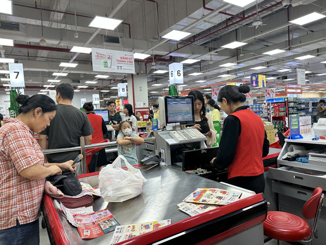 Hà Nội: Phấn đấu 100% siêu thị không sử dụng túi nylon khó phân hủy ảnh 1