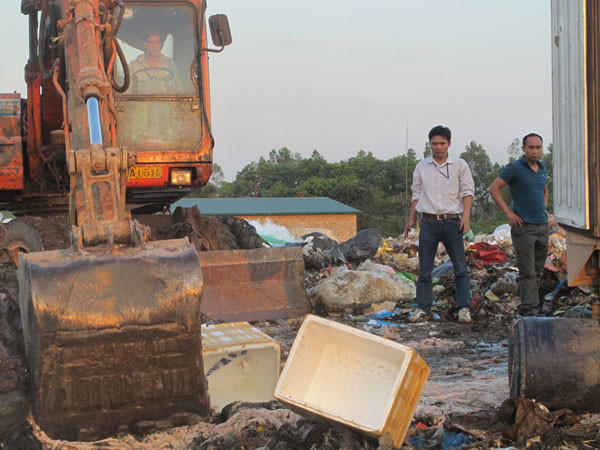 Tịch thu, tiêu hủy hơn 4 tạ lòng lợn đang bốc mùi hôi thối ảnh 2