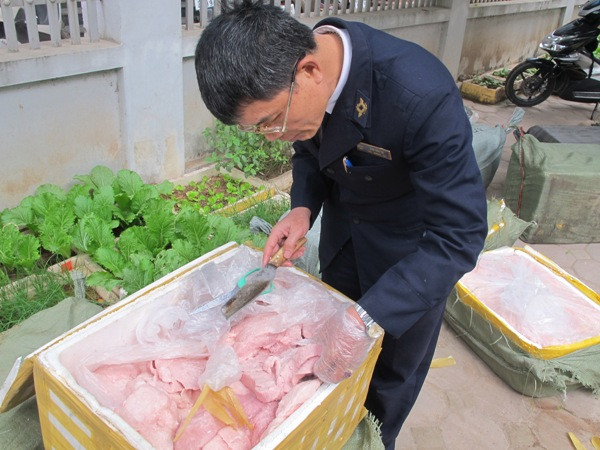 "Nóng" thực phẩm bẩn, Hà Nội tăng cường rà soát các bếp ăn tập thể ảnh 2