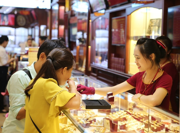 Đảo chiều, thương hiệu vàng Rồng Thăng Long giảm 80.000 đồng mỗi lượng ảnh 1
