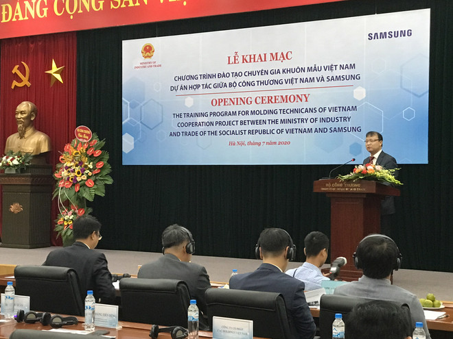 Samsung hỗ trợ Việt Nam đào tạo 200 kỹ thuật viên lĩnh vực khuôn mẫu ảnh 1