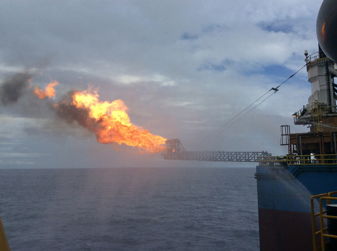 Vietsovpetro đón dòng khí và condensate đầu tiên từ mỏ Thiên Ưng ảnh 1