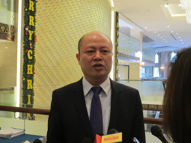 Ông Nguyễn Phú Cường đang trao đổi với phóng viên. (Ảnh: Đức Duy/Vietnam+) Năng suất lao động: Công nghệ chưa đủ, phải có mô hình quản trị tốt ảnh 2