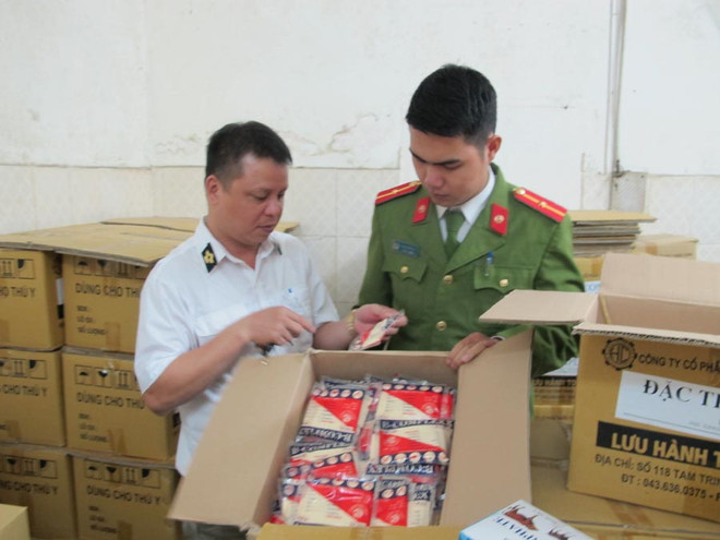 Cảnh báo lợi dụng luồng xanh khi thông quan để trà trộn hàng lậu ảnh 1