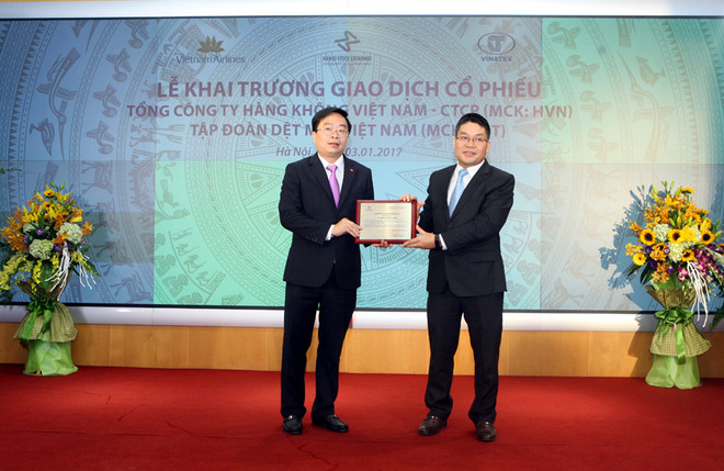 Cổ phiếu Vinatex chào sàn UpCoM với giá tham chiếu 13.500 đồng ảnh 1